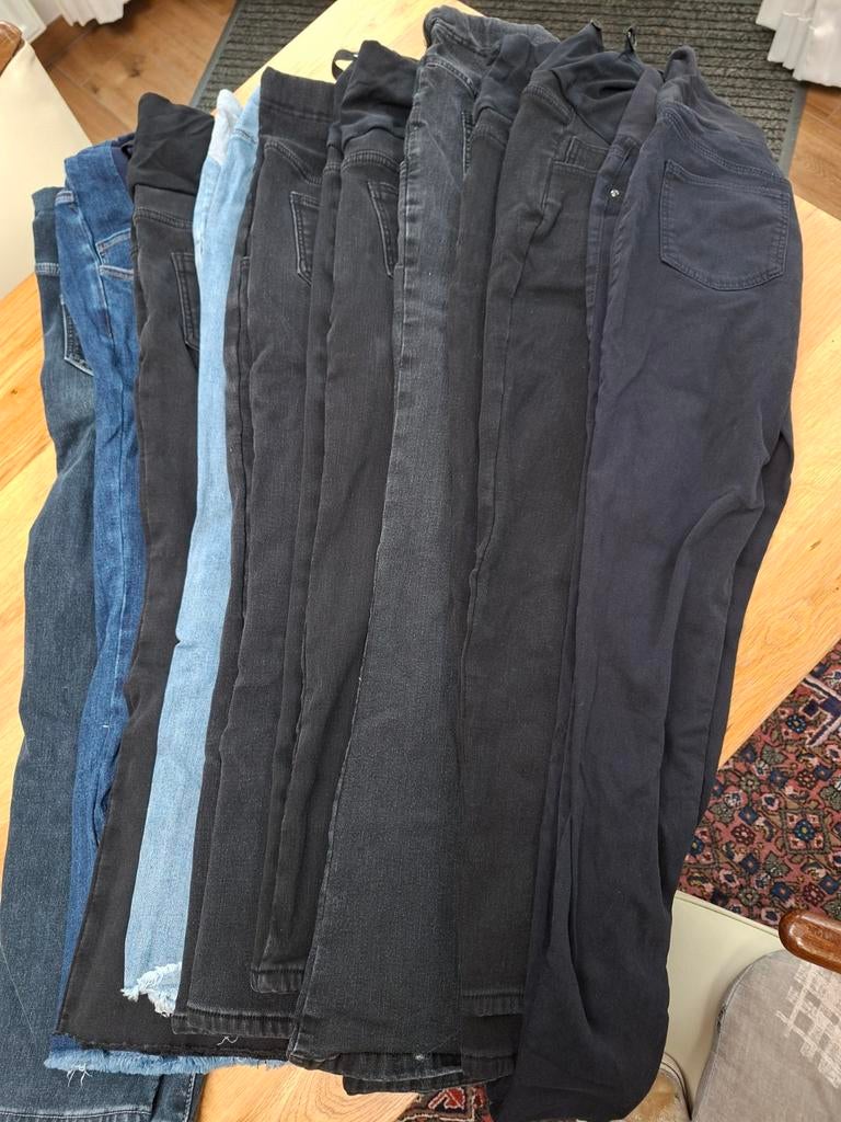 Zwangerschapskleding pakket: Jeans, fluweelbroeken, rokjes, Zwart, Ophalen of Verzenden, Maat 34 (XS) of kleiner, Gedragen