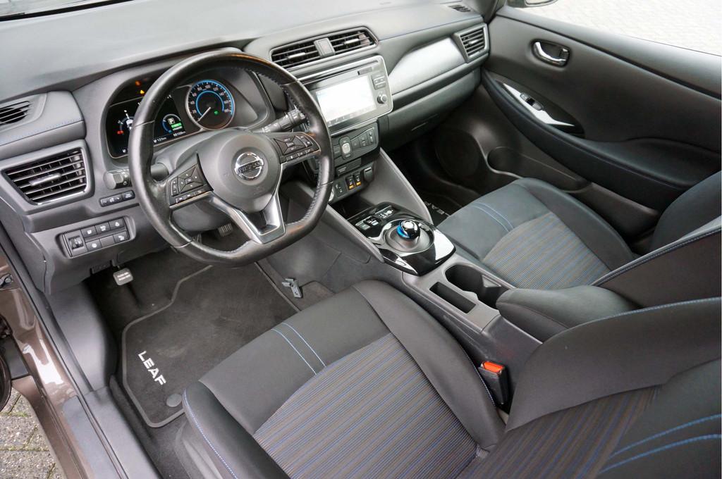 Nissan Leaf N-Connecta 40kWh SOH 88,5% (bj 2019, automaat), Auto's, Nissan, Stof, Gebruikt, Zwart, Origineel Nederlands