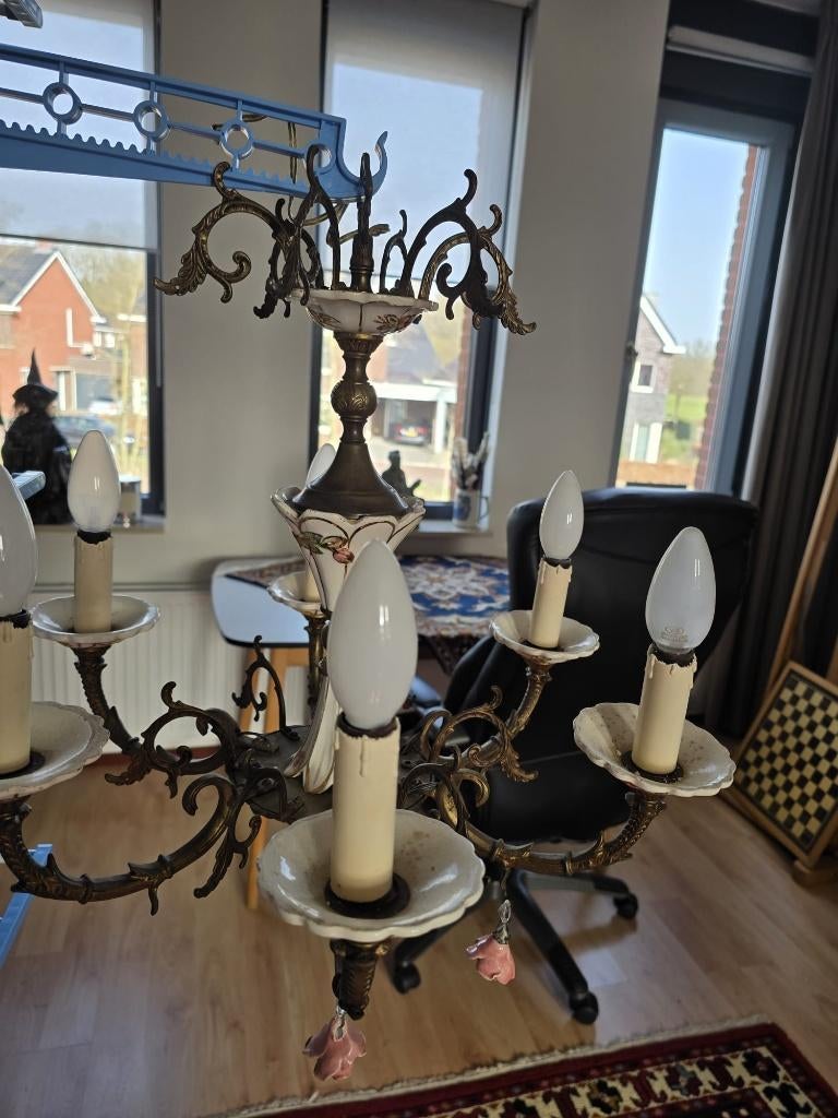 Antieke porseleinen hanglamp, Ophalen