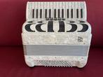 Z.g.a.n. kleine italiaanse Ballone Burini accordeon.72bas ., 72-bas, Met koffer, Zo goed als nieuw, Weltmeister