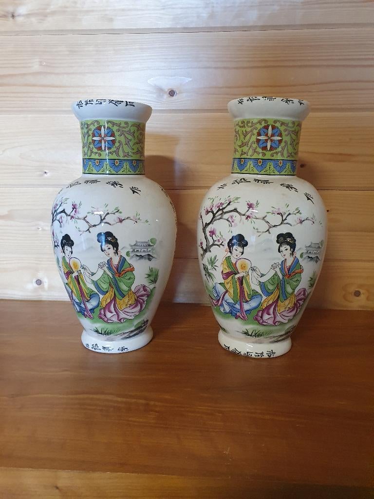 2 Chinese Vazen, Ophalen of Verzenden