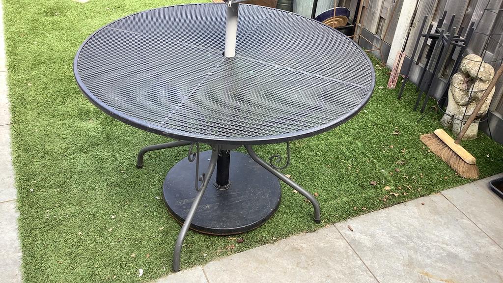 Ronde tuintafel, Tuin en Terras, Tuintafels, Ophalen, Gebruikt, Rond, Metaal