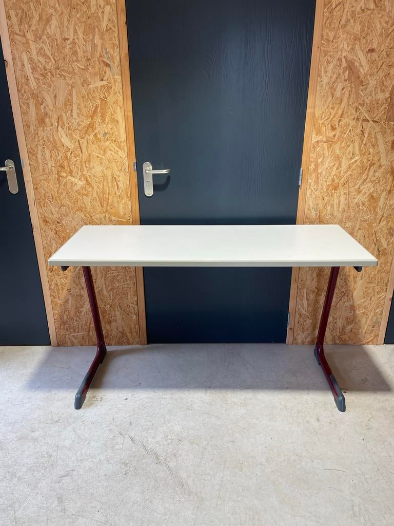 Gratis schooltafeltje - Ideaal voor studie of hobby, Ophalen, Gebruikt, Tafel(s)