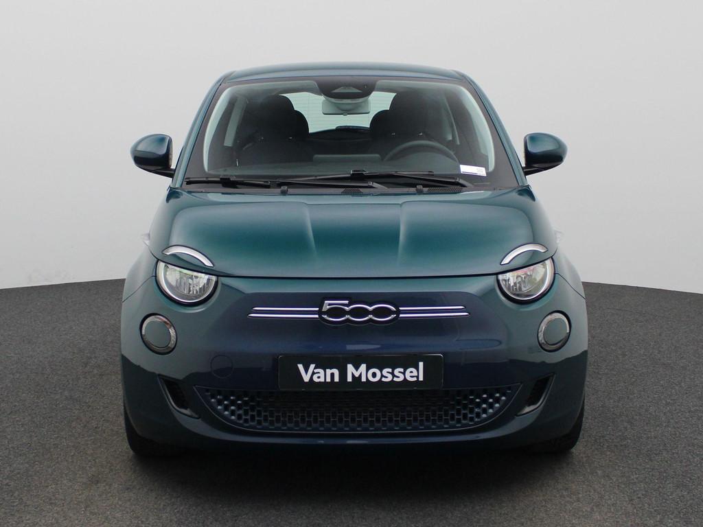 Fiat 500 500e 42 kWh Icon | NAVIGATIE | PARKEERSENSOREN | CL, Auto's, 12 maanden, Stof, 118 pk, 4 stoelen