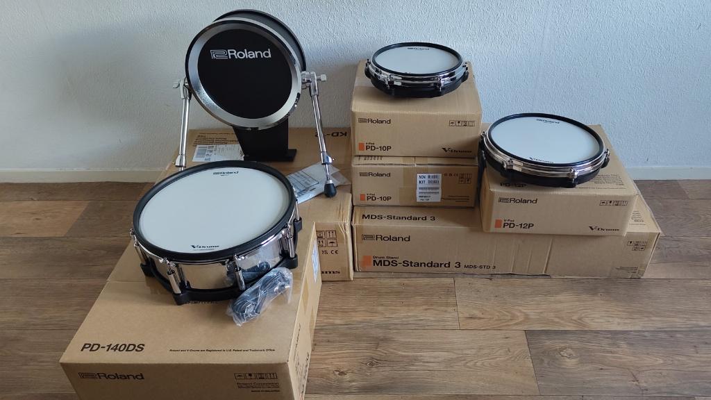 Roland snare, toms, kick en rack - nieuw in doos!, Ophalen of Verzenden, Zo goed als nieuw, Roland, Elektronisch