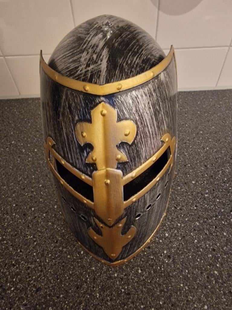 Riddershelm nieuw, Ophalen, Nieuw, Jongen of Meisje