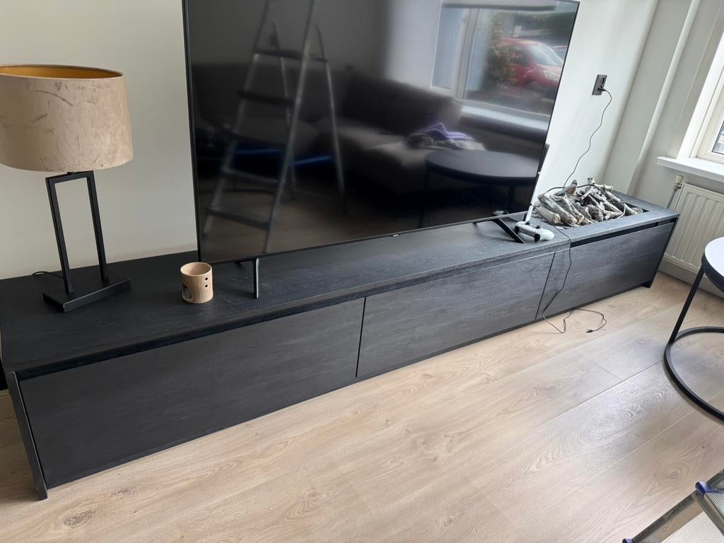 Zwarte tvmeubel met waterdamphaard, Huis en Inrichting, Kasten | Televisiemeubels, Eikenhout, Ophalen of Verzenden, Zo goed als nieuw