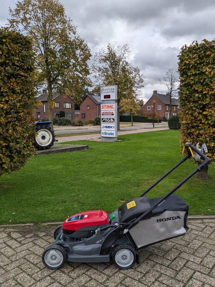 OVERJARIG - HONDA HRX 476 XB Accu Grasmaaier, Accu-grasmaaier, Niet ingevuld, Nieuw, Opvangbak