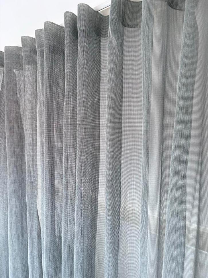 Nieuw inbetween gordijn, lichtgrijs, wave plooi (400x236cm), Huis en Inrichting, Stoffering | Gordijnen en Lamellen, Nieuw, 200 cm of meer