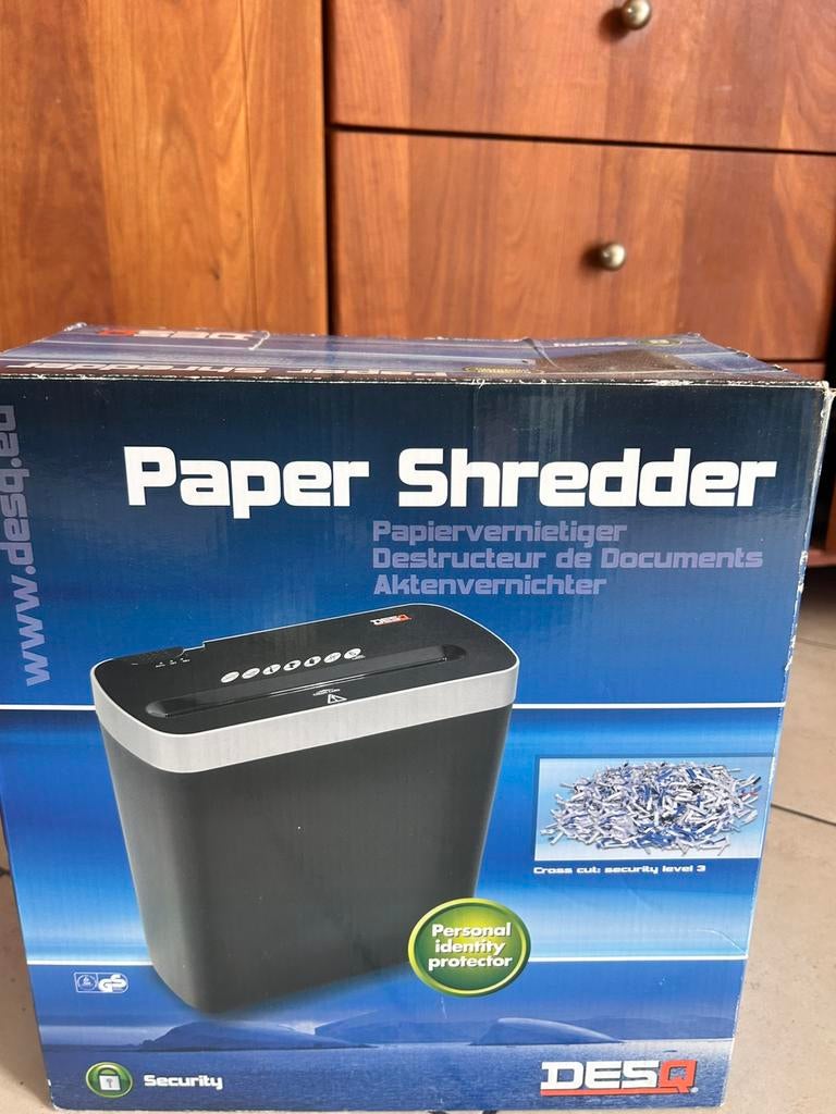 Paper shredder, Diversen, Ophalen of Verzenden, Zo goed als nieuw