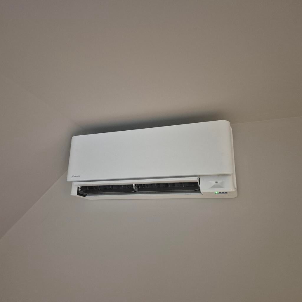 Airco bijvullen, onderhoud, installeren, inbedrijfstellen, Ophalen, Zo goed als nieuw, Wandairco, 100 m³ of groter