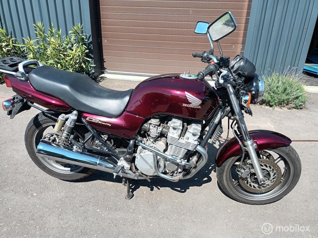 Honda CB 750 F2 Seven Fifty 20.000 km origineel,iets werk !, Motoren, Motoren | Honda, 747 cc, Bedrijf, Meer dan 35 kW, Toermotor