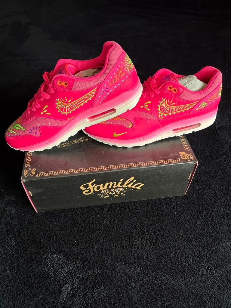 Nike Air Max 1 Dia de los Muertos Familia maat 46, Ophalen of Verzenden, Nieuw, Roze, Sneakers of Gympen