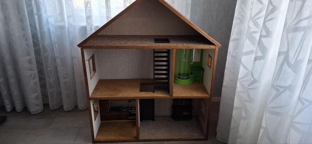 Groot Barbiehuis met meubels - 105x125x37 cm, Kinderen en Baby's, Speelgoed | Poppenhuizen, Ophalen