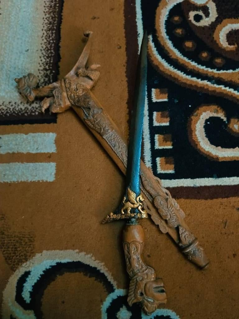 Antieke Keris Kuda Bersayap Pamor Keleng Kinatah Goud SVD26, Verzenden