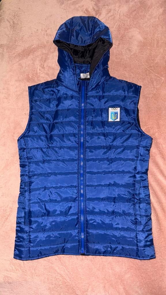 Blauw gewatteerd vest met capuchon - Oekraïne, Ophalen of Verzenden, Zo goed als nieuw, Maat 38/40 (M), Blauw