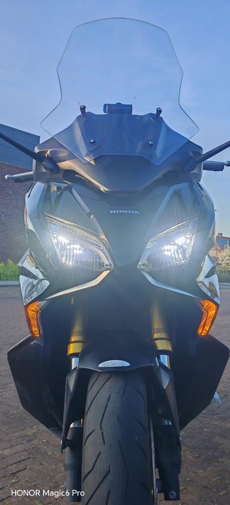 Honda Forza 750 DCT - Krachtige en comfortabele motorscooter, 750 cc, Motorrijbewijs A, Gebruikt, Particulier