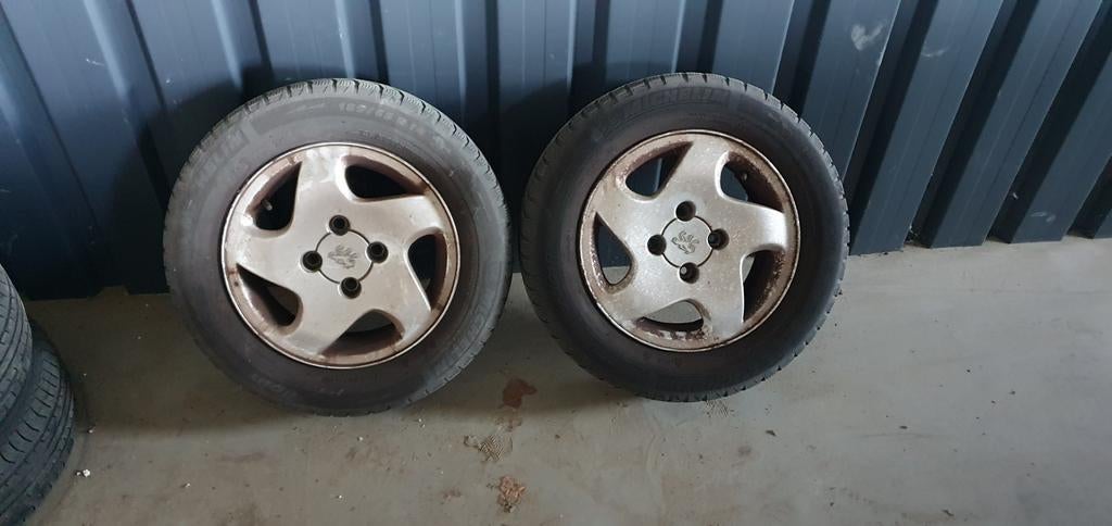 Sport- en stalen velgen met banden voor Peugeot 306, Ophalen of Verzenden, Gebruikt