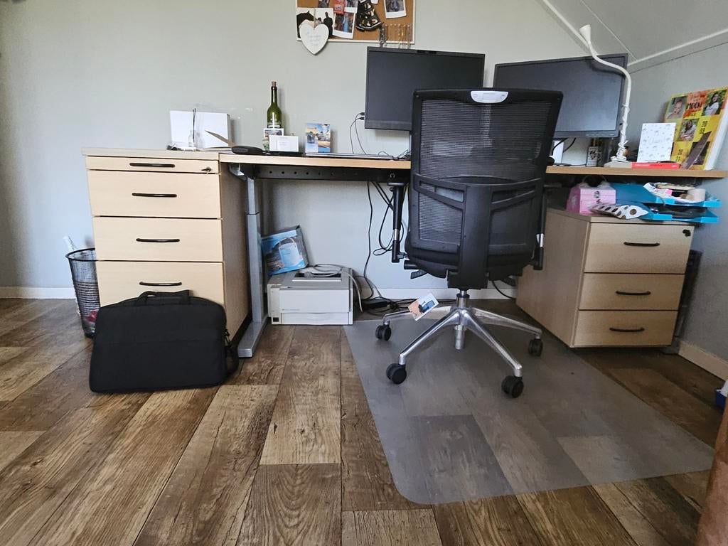 Mooi bureau, Huis en Inrichting, Bureaus, Ophalen, Gebruikt, Hout, Hoekbureau