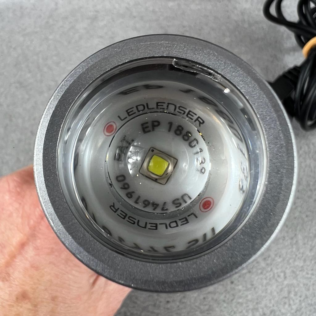 Zaklamp Ledlenser M7R2 | met oplader | 407065, Ophalen of Verzenden, Gebruikt, Accu