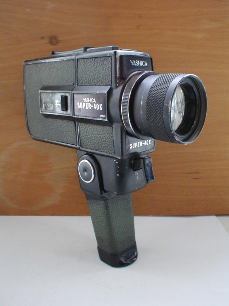 Yashica Super-40K filmcamera, Ophalen of Verzenden, Hi 8, Camera