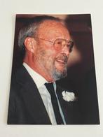 Prins Bernhard met zijn wittw anjer, Ophalen of Verzenden, Gebruikt, Kaart, Foto of Prent