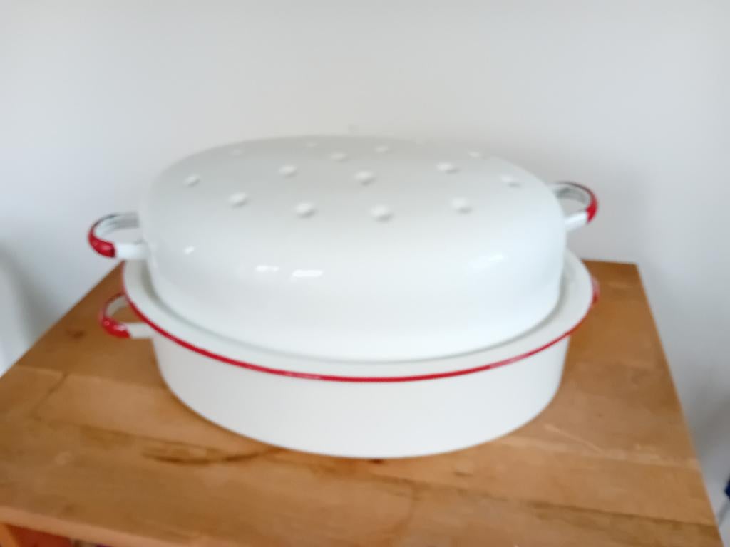 Ovalen emaille, vintage braadslee wit met rood randje, Ophalen