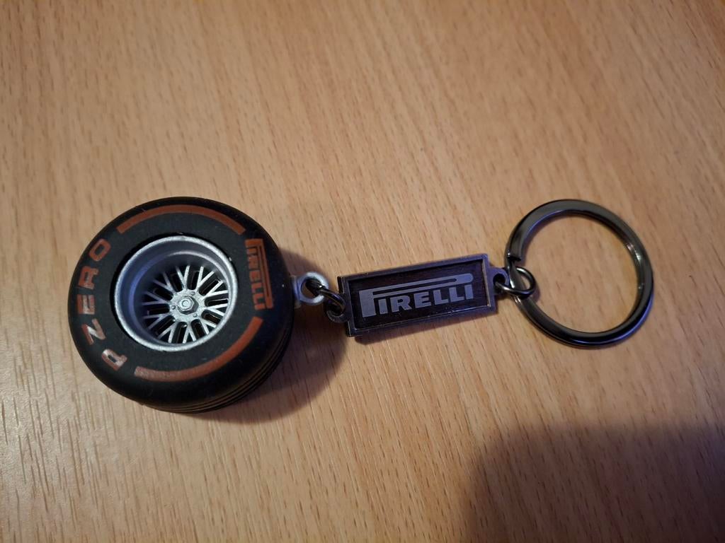 Pirelli sleutelhanger F1, Verzamelen, Ophalen of Verzenden, Zo goed als nieuw, Formule 1