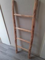 Houten decoratie trapje, Ophalen, Zo goed als nieuw