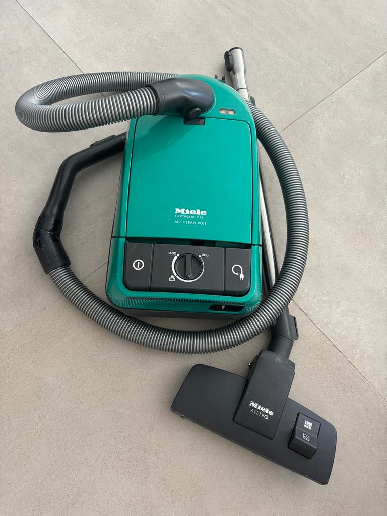 Miele S 251i Air Clean Plus Stofzuiger - Groen, Witgoed en Apparatuur, Stofzuigers, Gebruikt, Stofzuiger, 1200 tot 1600 watt, Ophalen