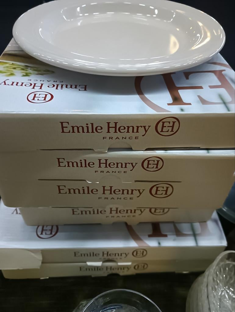 Emile Henry Borden - Nieuw in doos, Huis en Inrichting, Keuken | Servies, Ophalen, Keramiek, Nieuw, Bord(en)
