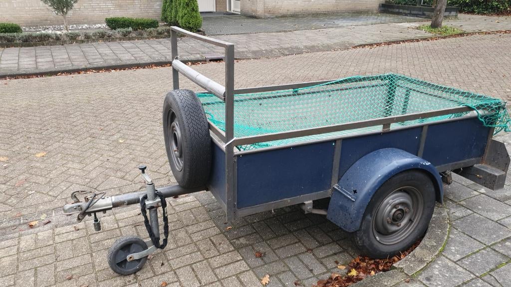 Stevige aanhanger met reservewiel en net, Ophalen, Gebruikt