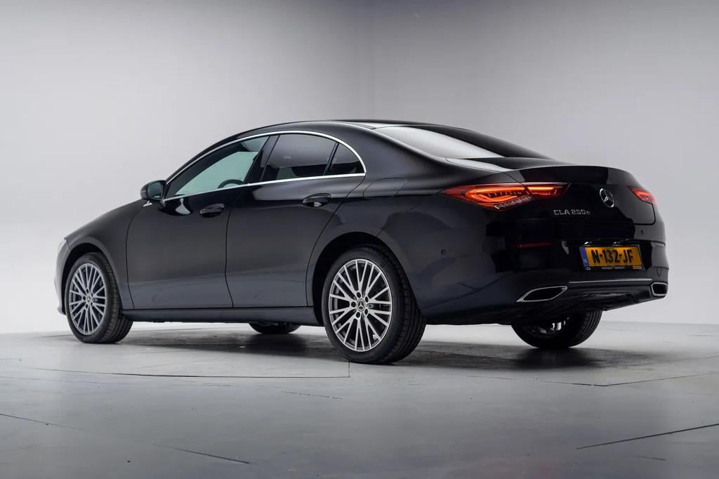Mercedes-Benz CLA-Klasse 250e Business Solution Luxury Limit, Auto's, Automaat, CLA, Gebruikt, 4 cilinders