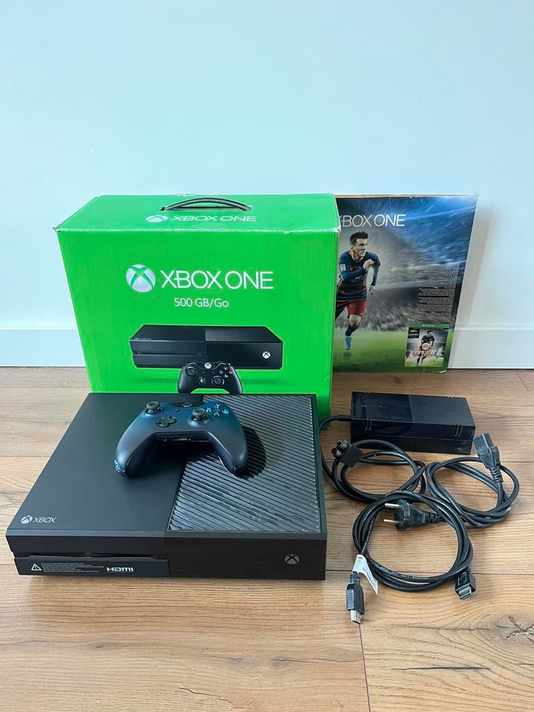 XBOX ONE met controller, doos, kabels, boekjes en FIFA16, Spelcomputers en Games, Spelcomputers | Xbox One, Xbox One, Ophalen of Verzenden
