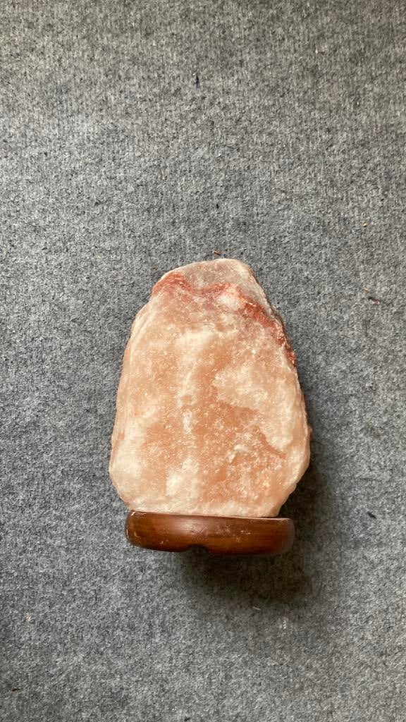 Small Himalayan salt lamp ( no lamp included ), Ophalen, Zo goed als nieuw