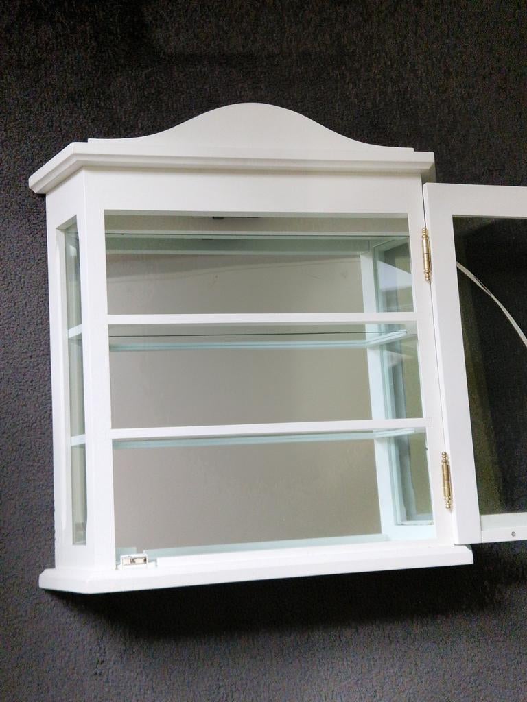 Kleine vitrine met spiegelwand en lampje, Huis en Inrichting, Kasten | Vitrinekasten, Ophalen, 50 tot 100 cm, Glas, Minder dan 25 cm