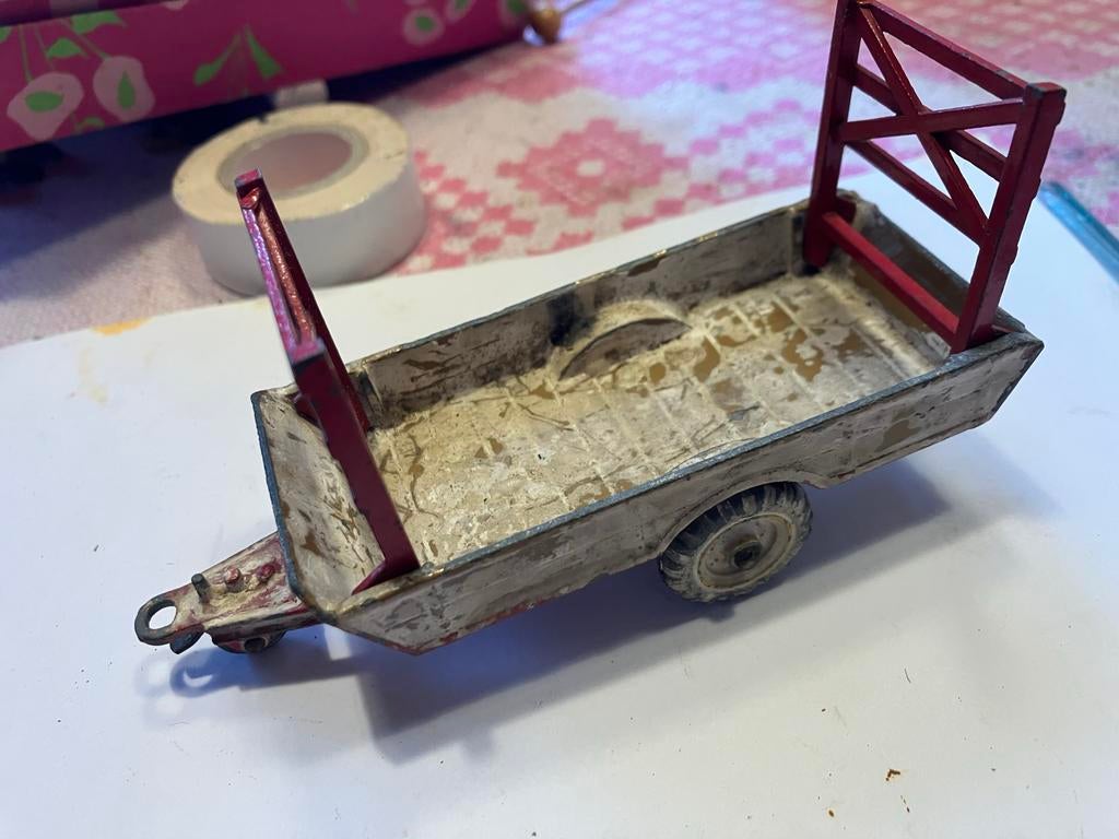 Vintage Dinky Toys 320 Farm Trailer Halesowen Engeland, Verzenden, Gebruikt