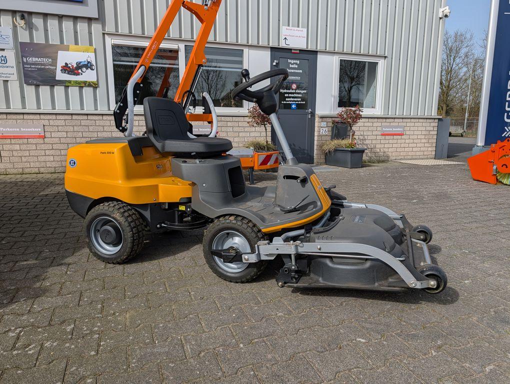 Stiga Park 300 M + 85cm | grasmaaier, Tuin en Terras, Zitmaaiers, Gebruikt