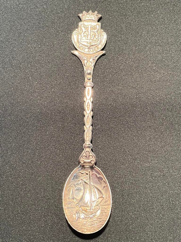 Prachtig bewerkt lepeltje Texel., Antiek en Kunst, Ophalen of Verzenden