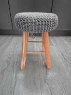 Leuk gebreid krukje 42 cm hoog, Ophalen, Zo goed als nieuw, Hout