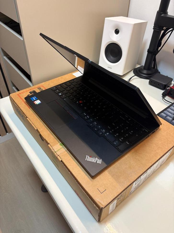 Lenovo ThinkPad E16 - z.g.a.n. - 1.5TB - 40GB ram, Computers en Software, Windows Laptops, Zo goed als nieuw, 16 inch, SSD, 3 tot 4 Ghz