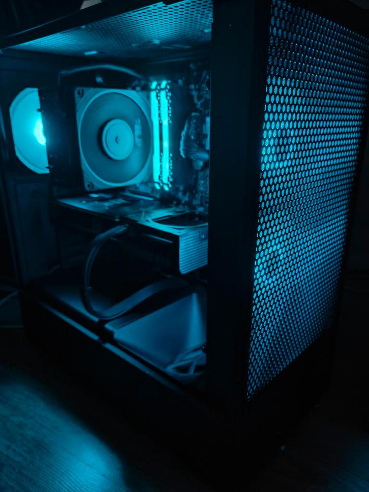 Ryzen 9 16c/32t | 7900 gre 16 gb of 7900 xtx 24 gb | ram 32, Computers en Software, Desktop Pc's, Zo goed als nieuw, 4 Ghz of meer