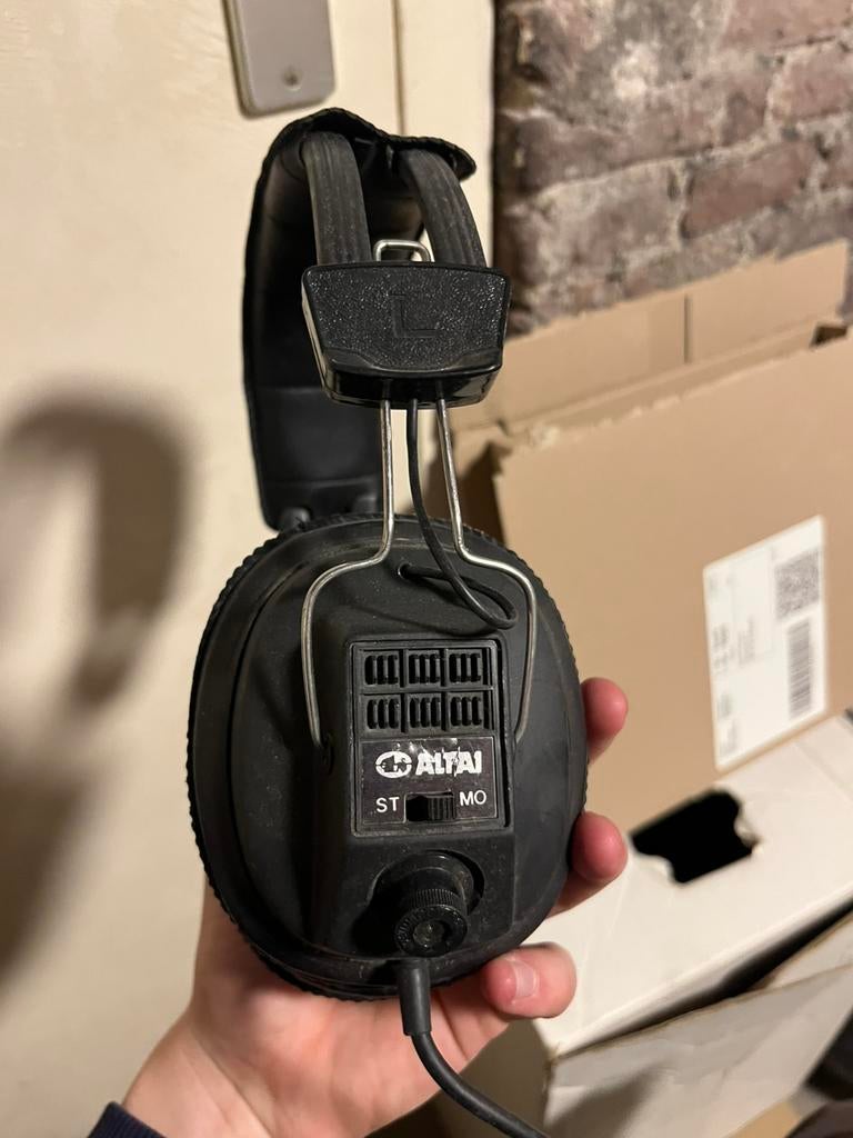 vintage Altai koptelefoon, Audio, Tv en Foto, Koptelefoons, Ophalen of Verzenden, Gebruikt, Overige merken