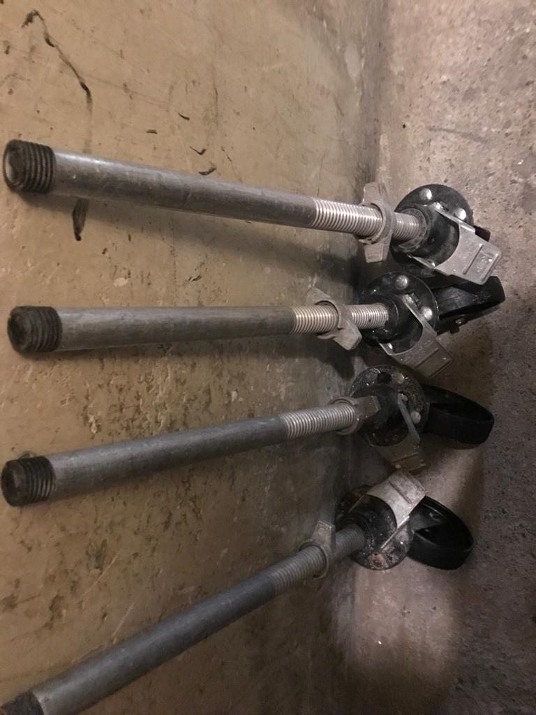 4 Steigerwielen, Doe-het-zelf en Verbouw, Steigers, Ophalen, Overige typen, Minder dan 2 meter