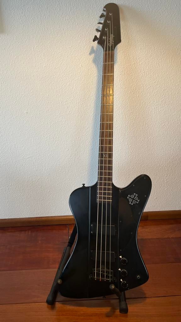 Epiphone Goth Thunderbird IV + versterker + standaard, Muziek en Instrumenten, Snaarinstrumenten | Gitaren | Bas, Ophalen, Gebruikt