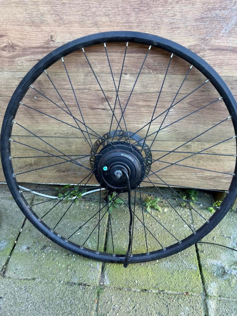 Giant voorwielmoter, Fietsen en Brommers, Fietsonderdelen, Ophalen of Verzenden, Zo goed als nieuw