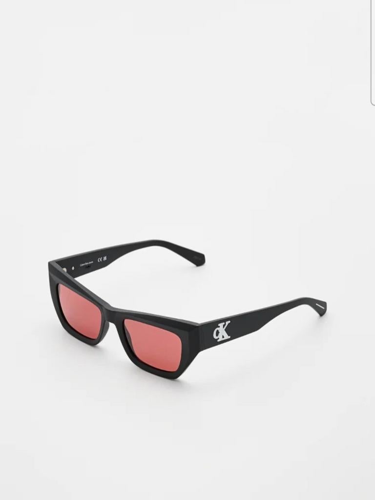 Calvin Klein zonnebrillen 50 EUR, Overige merken, Zonnebril, Zwart, Nieuw