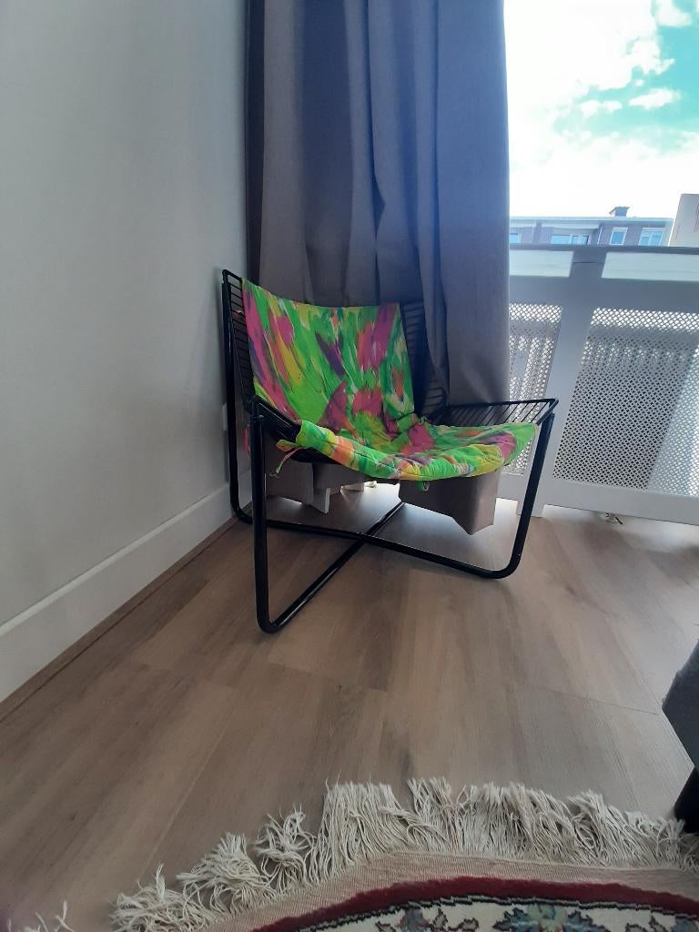 Kleurrijke stoel, Ophalen, Minder dan 75 cm, Zo goed als nieuw, Metaal