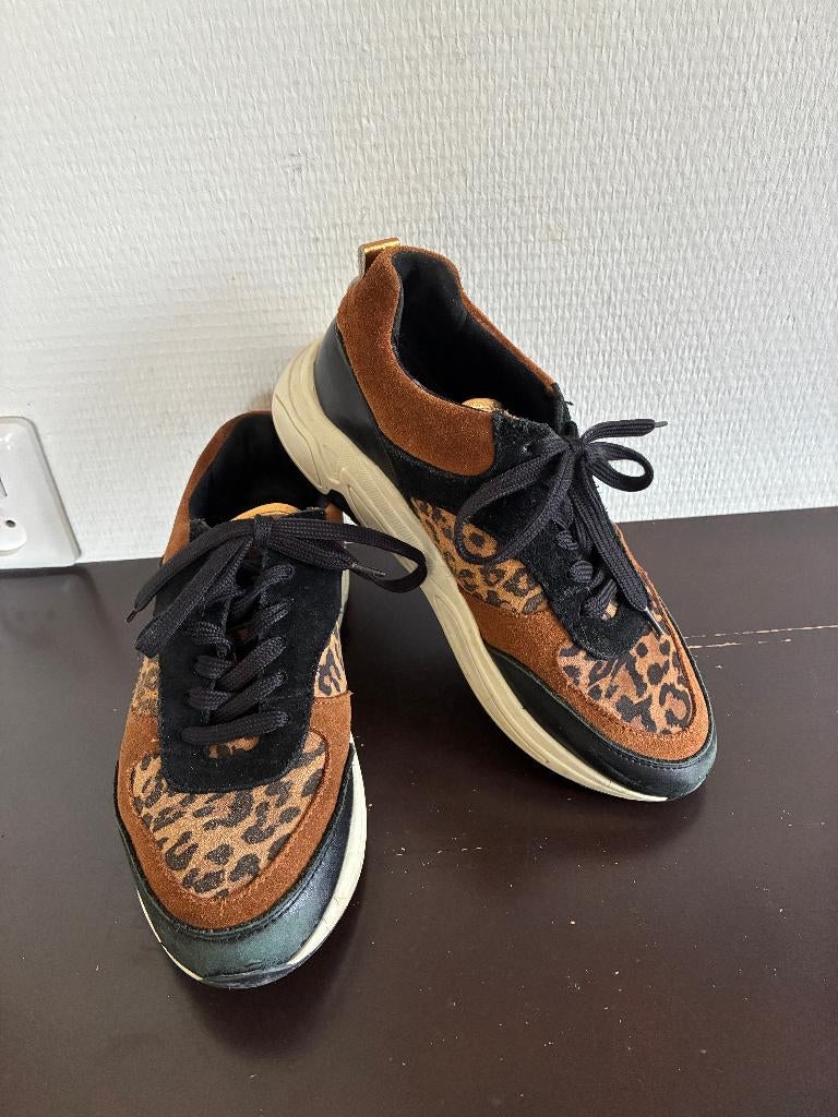 zo goed als nieuwe Bull Boxer sneakers mt.38 € 10,00, Ophalen of Verzenden, Bullboxer, Sneakers of Gympen, Zo goed als nieuw