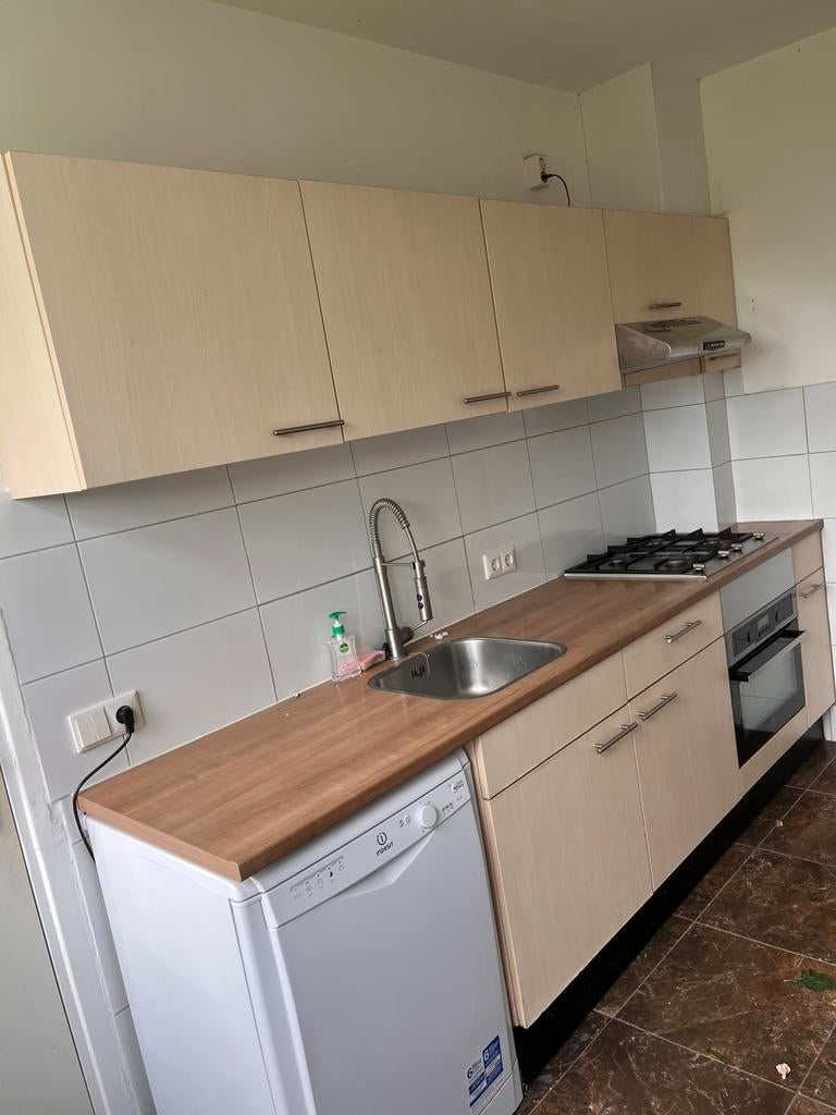 Keuken compleet ter overname, Huis en Inrichting, Keuken | Complete keukens, Ophalen of Verzenden, Gebruikt